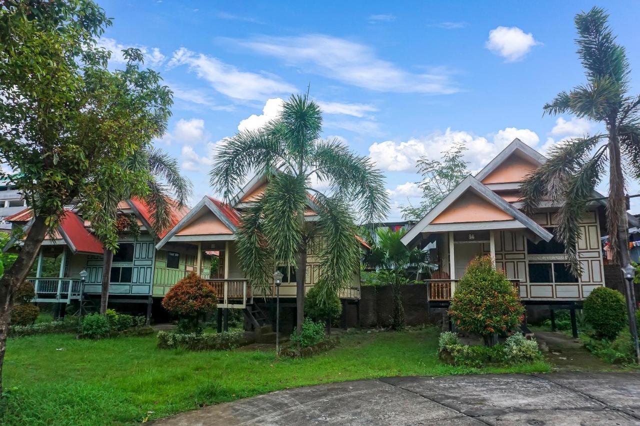 Oyo 90923 Makassar Cottage Balangberu Esterno foto