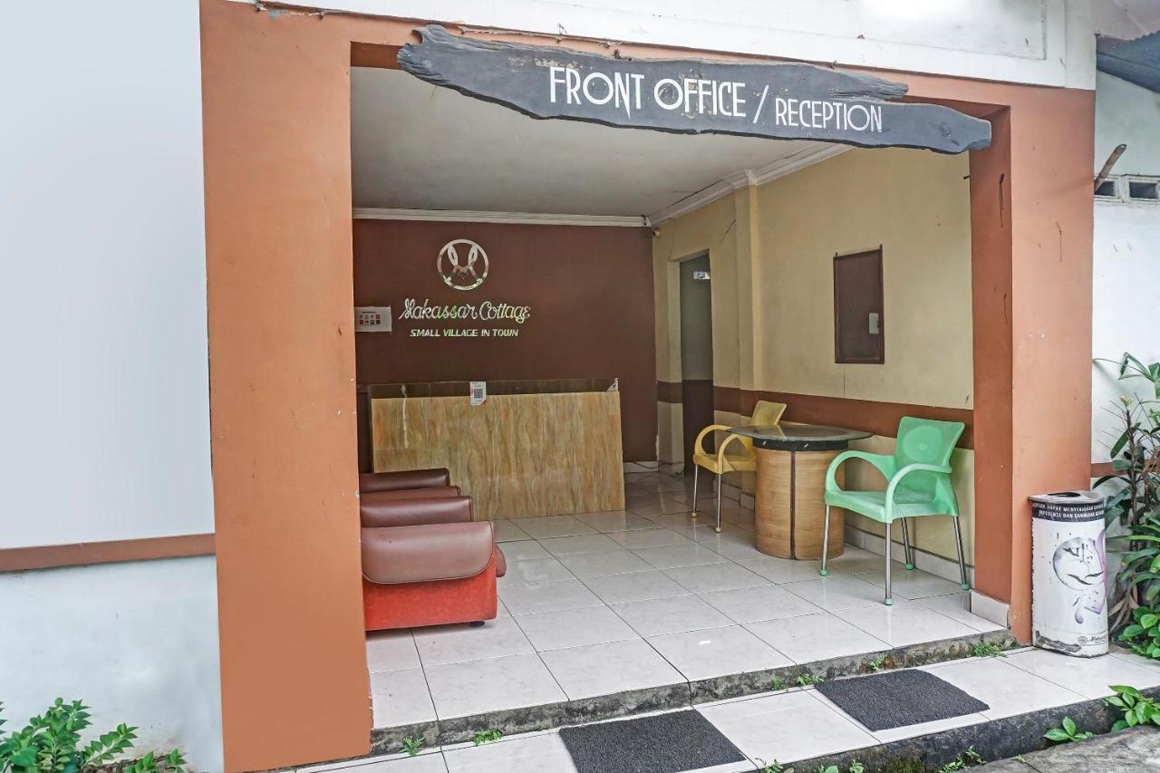 Oyo 90923 Makassar Cottage Balangberu Esterno foto