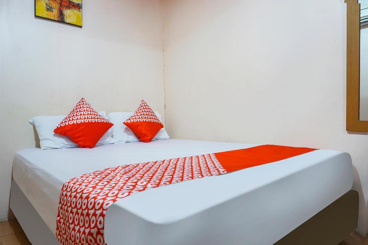 Oyo 90923 Makassar Cottage Balangberu Esterno foto